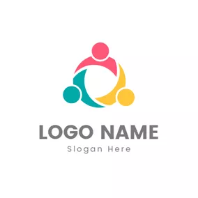 Logótipo De Comunidade Circle and Abstract Colorful Person logo design
