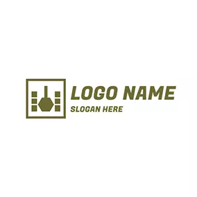 Logótipo Quadrado Square and Abstract Tank Logo logo design